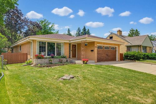 937 S 86th Street, WEST ALLIS, WI, 53214 | Card Image