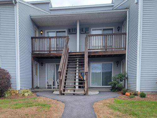 96-96 Valley Dr, New Milford, CT, 06776-3651 | Card Image