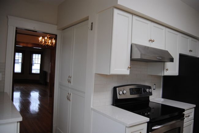 2 - 141 Winsor Ave, Condo with 2 bedrooms, 1 bathrooms and 2 parking in Watertown MA | Image 10