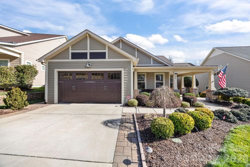 629 Tallulah Falls Dr, Denver, NC, 28037-6102 | Card Image