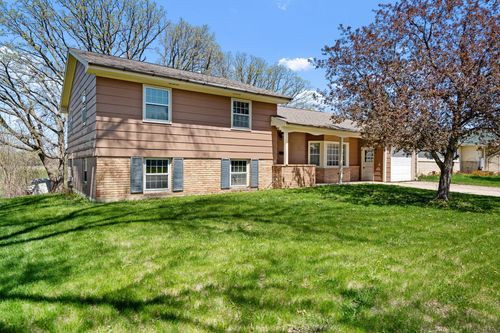 721 10th Ave Ne, Waseca, MN, 56093-3226 | Card Image