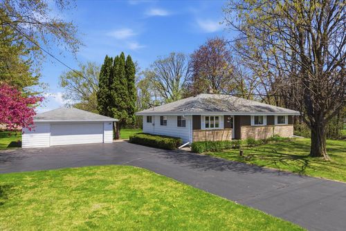 1402 State 60 Highway, Jackson, WI, 53037 | Card Image