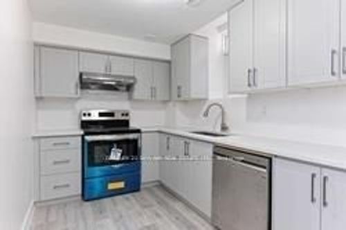 19 Brentcliff Dr, Brampton, ON, L7A2N1 | Card Image
