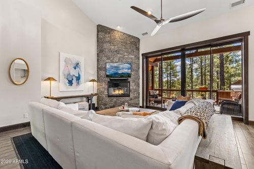 2641 S Bluebird Ct, Flagstaff, AZ, 86005-3194 | Card Image