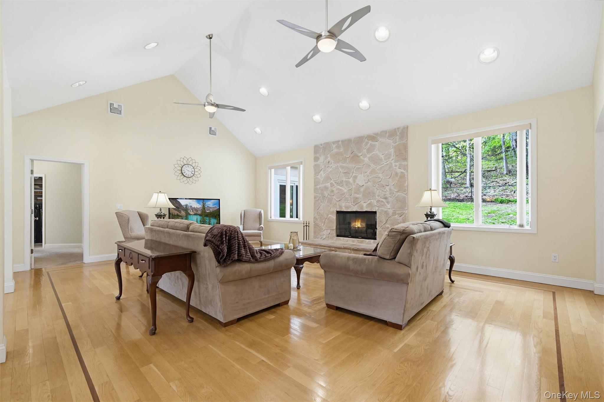 Residential in Newburgh (City) 4