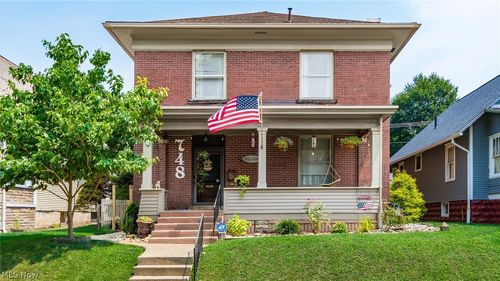 748 Lexington Ave, Zanesville, OH, 43701-5239 | Card Image
