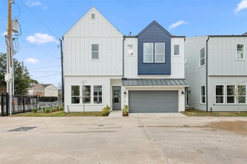 8918 Sunshine Laverne Ln, Houston, TX, 77080 | Card Image