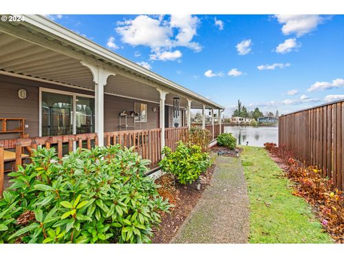 1800 Lakewood Ct, Eugene, OR, 97402 | Card Image