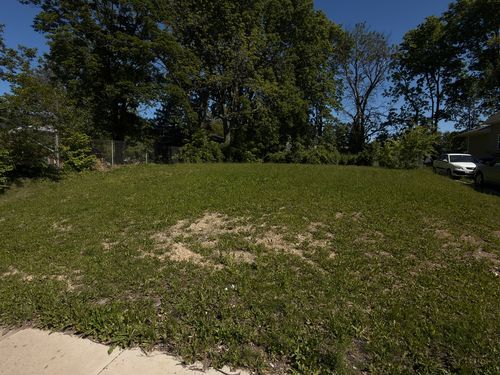 911 W Front Street, Bloomington, IL, 61701 | Card Image