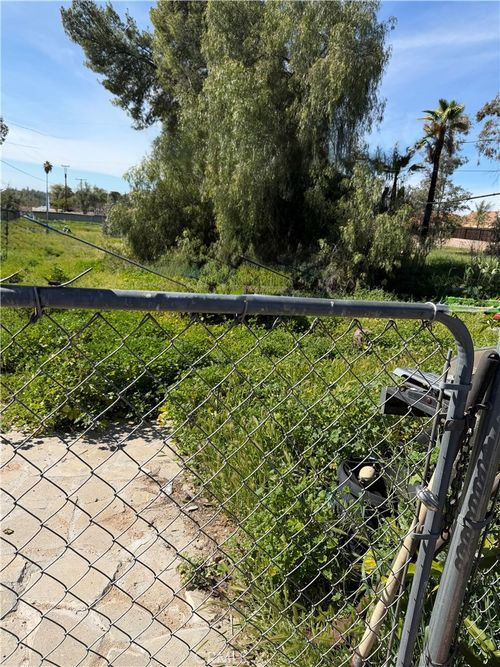 11841 Kilgore St, Moreno Valley, CA, 92557-6446 | Card Image