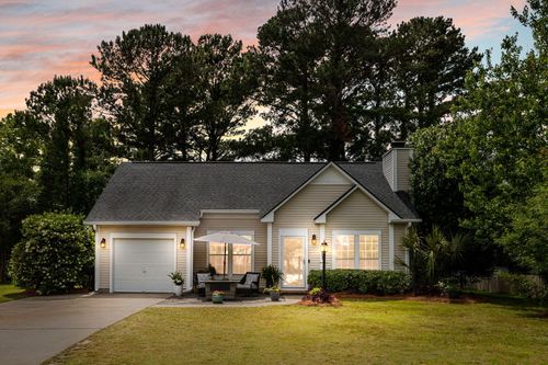 451 S Piazza Ct, Mount Pleasant, SC, 29464-7824 | Card Image