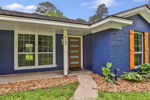 922 Lake Glen Rd, Huffman, TX, 77336-4064 | Card Image