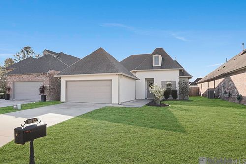 10422 Belle Isle Ln, Denham Springs, LA, 70726-1564 | Card Image