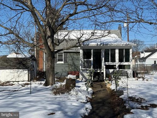 724 Penn St, BRESSLER, PA, 17113-2841 | Card Image