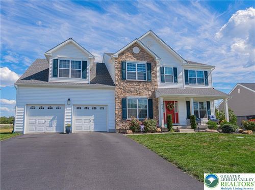 5053 Lilac Dr, Schnecksville, PA, 18078-8706 | Card Image