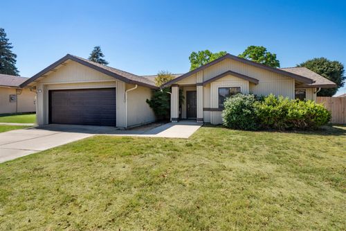 81 Carter Way, Fowler, CA, 93625-2000 | Card Image