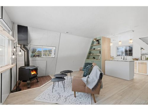 527 Apache Rd, Evergreen, CO, 80439-4031 | Card Image