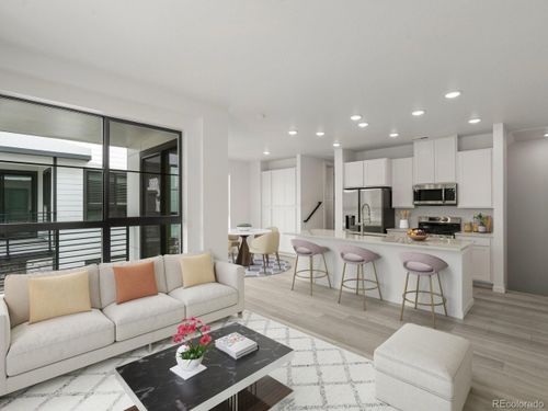 1-2054 S Holly St, Denver, CO, 80222-5137 | Card Image