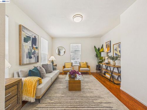 1396 E 32nd, Oakland, CA, 94602 | Card Image