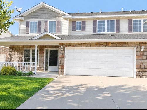 2239 3rd Ave Sw, Altoona, IA, 50009-7810 | Card Image