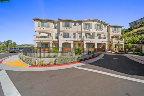 313 Laurel Knoll Dr, Martinez, CA, 94553-3957 | Card Image