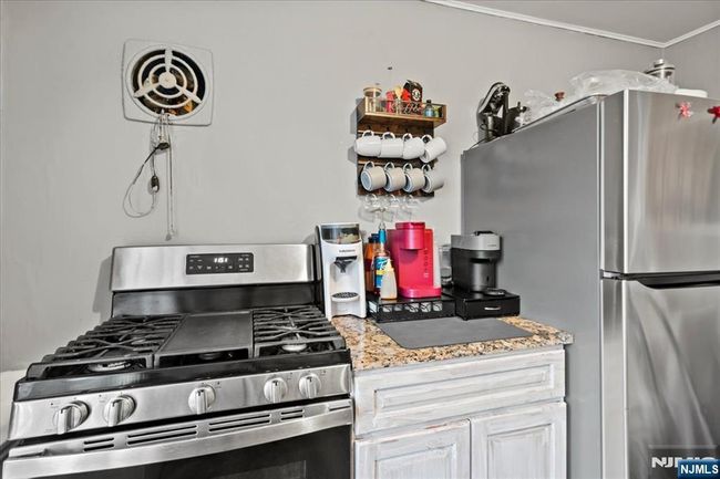 218 8 Th St, Home with 6 bedrooms, 3 bathrooms and null parking in Fairview NJ | Image 26