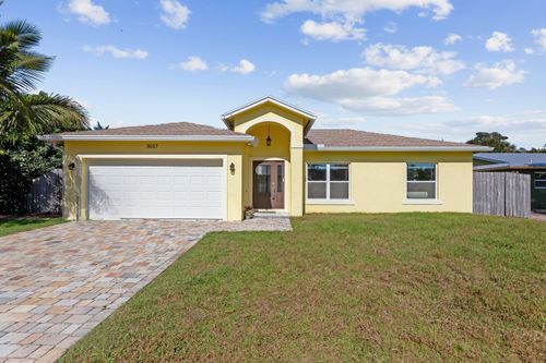 3037 Se Iris St, Stuart, FL, 34997-5273 | Card Image