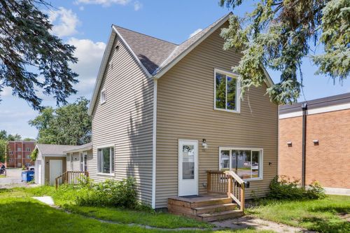 111 6th Ave S, Princeton, MN, 55371-1819 | Card Image