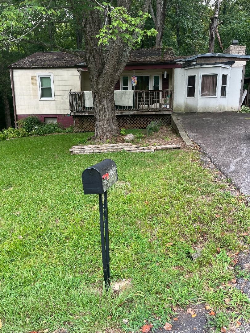 Hughes Rd, Greenville, SC 29611