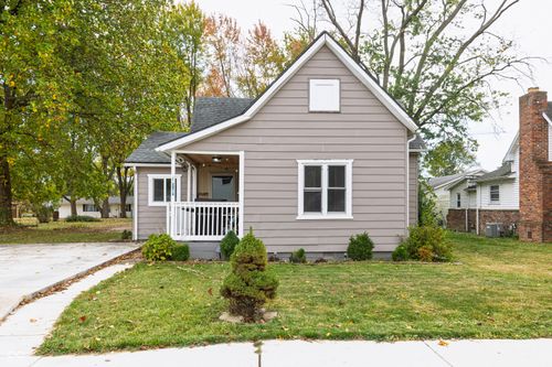 319 E Griffith St, Galveston, IN, 46932-5010 | Card Image