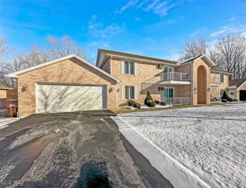 945 Auburn Hills Drive, Boardman, OH, 44512 | Card Image