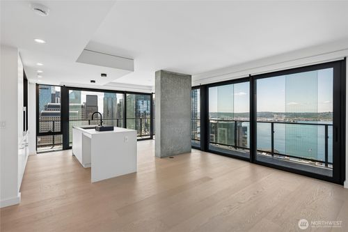 3009-300 Virginia Street, Seattle, WA, 98121 | Card Image
