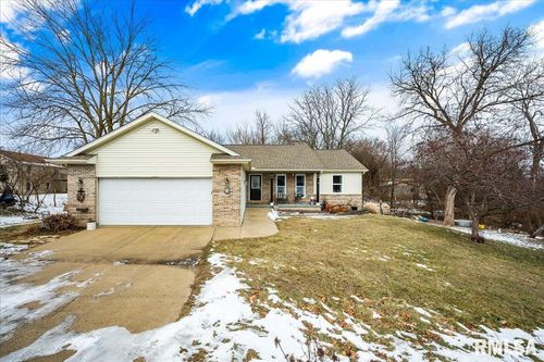 3 Avon Court, Mackinaw, IL, 61755 | Card Image