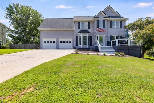 551 Hiram Way, Hiram, GA, 30141-2922 | Card Image