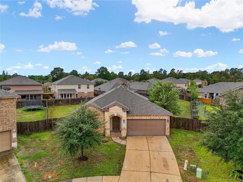 182 Meadow Grove Dr, Conroe, TX, 77384-5610 | Card Image