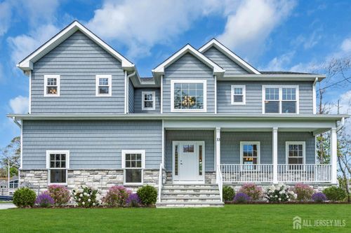 33 Pennsylvania Ave, WARETOWN, NJ, 08758-2233 | Card Image