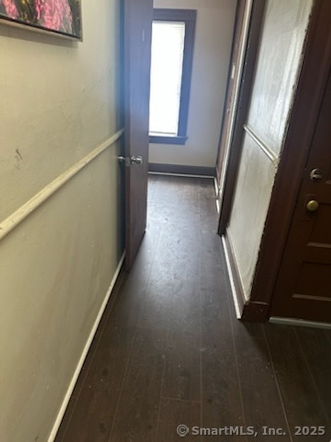 251 S Marshall St, Home with 11 bedrooms, 3 bathrooms and 4 parking in Hartford CT | Image 11
