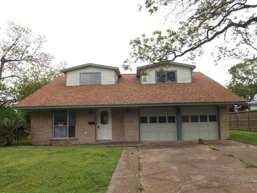 501 S Holmes St, La Porte, TX, 77571-5628 | Card Image