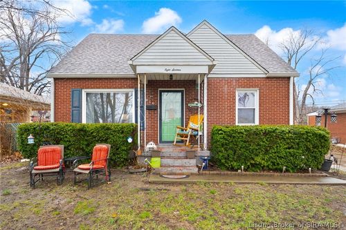 816 Morris Ave, Jeffersonville, IN, 47130-4510 | Card Image