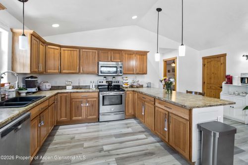 164 N Wildhorse Dr, New Castle, CO, 81647-8900 | Card Image