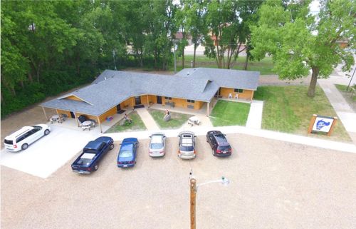 100 Hill Ave, Spirit Lake, IA, 51360 | Card Image