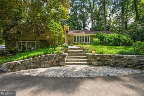 901 Dale Rd, JENKINTOWN, PA, 19046-2513 | Card Image