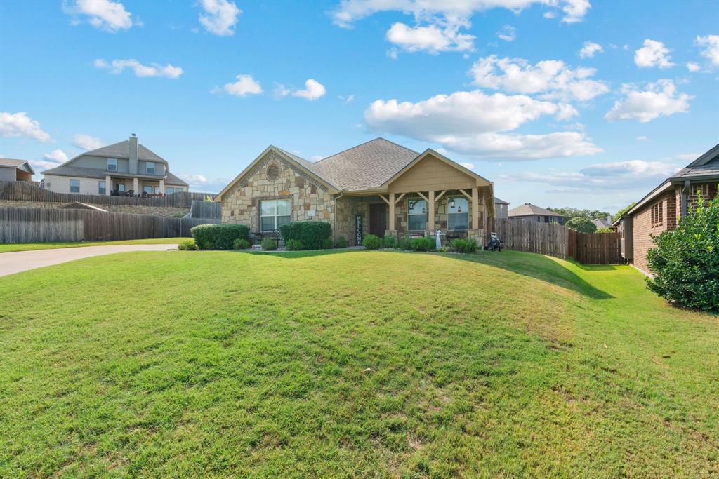 Valley Dr, Weatherford, TX 76087