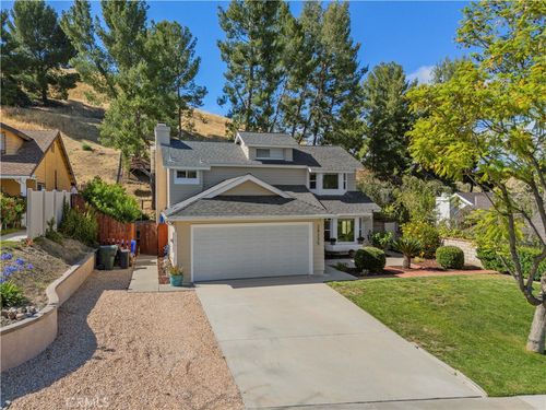 28235 Royal Rd, Castaic, CA, 91384-3023 | Card Image