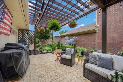 2903 Fort Point Ln, Carrollton, TX, 75007-5075 | Card Image