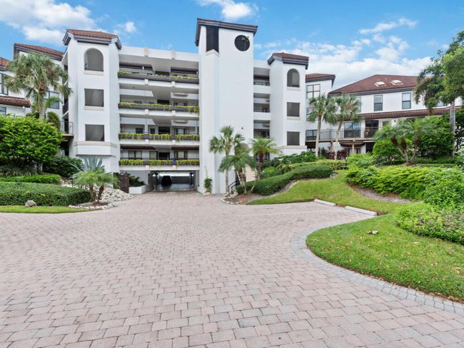 232 - 232 La Peninsula Blvd, Condo with 2 bedrooms, 3 bathrooms and null parking in NAPLES FL | Image 41
