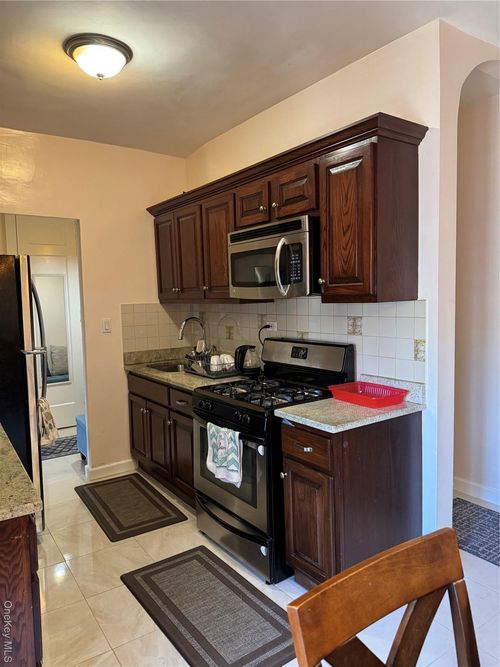 apt-6d-2922 Barnes Ave, Bronx, NY, 10467-8553 | Card Image