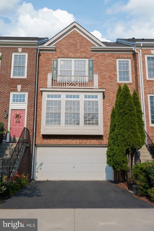 42724 Rolling Rock Sq, CHANTILLY, VA, 20152-3952 | Card Image