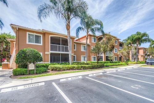 apt-5305-1840 Florida Club Cir, NAPLES, FL, 34112-8733 | Card Image