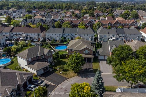 85 Woliston Cres, Kanata, ON, K2W1G2 | Card Image